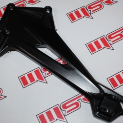 BJJ 271B - BAJAJ DOMINAR 400 UG -D250-D400 E5 BASAMAK BAGLANTI DEMİRİ SOL SİYAH A